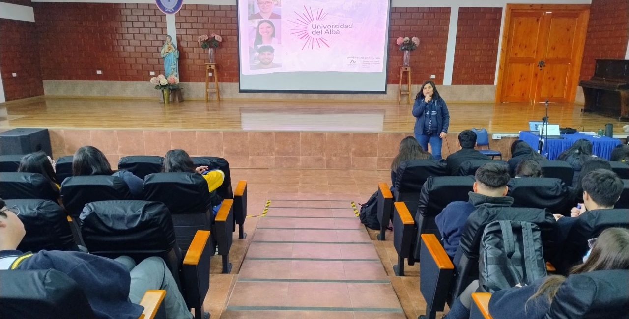 La Universidad del Alba dicta una charla vocacional a nuestros/as estudiantes